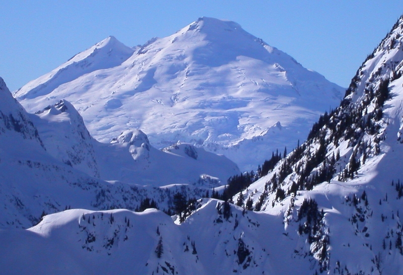 A view of Ruth Mountain with Mount Blum at left from Paul's vantage point on Hannegan Peak (my return route in red).
